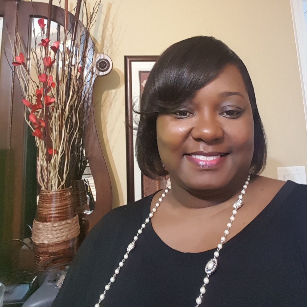Meet your Posher, Demetria